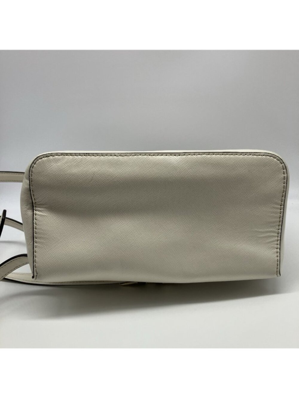 Kate Spade New York Cream Leather Mini Backpack Bag Purse 9x8x4 - S1 - Picture 5 of 7